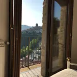 La Pietra Gialla * פייטרפרטוזה