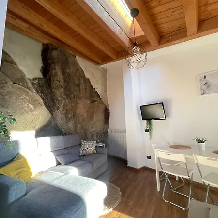 La Pietra Gialla Apartment