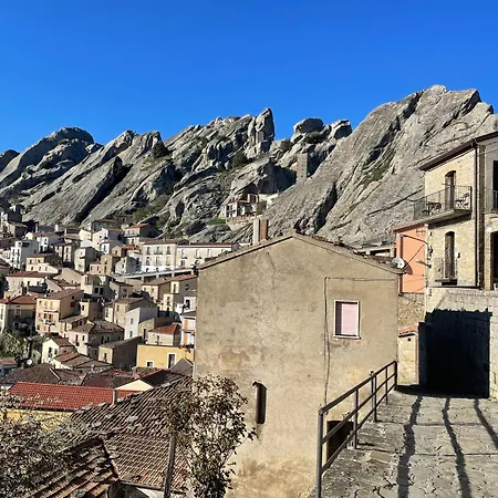 La Pietra Gialla Apartment *