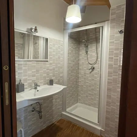 公寓 La Pietra Gialla *