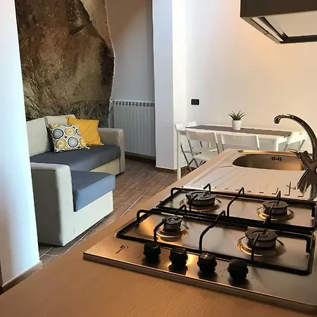 아파트 La Pietra Gialla