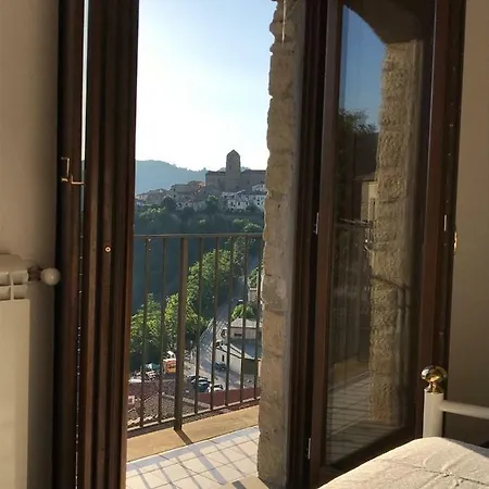 La Pietra Gialla * بييترابيرتوسا