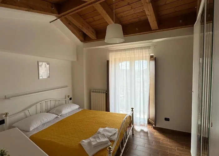 公寓 La Pietra Gialla *